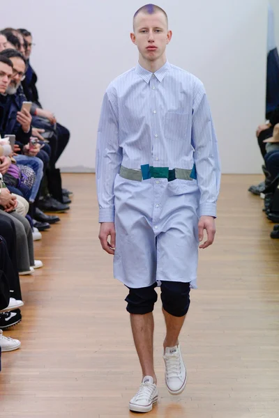 Look 33
